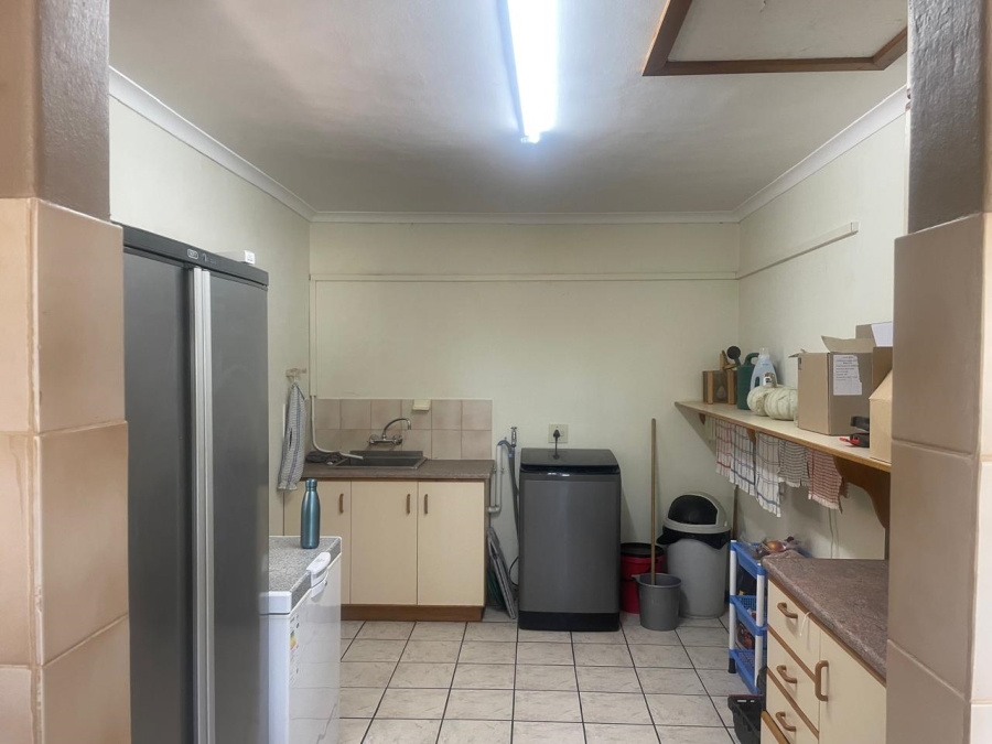 5 Bedroom Property for Sale in Porterville Western Cape